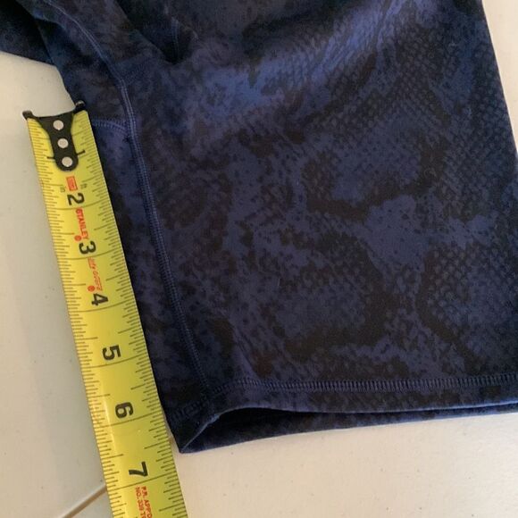 Snake print Navy Black‎ Biker Spandex Gym workout Shorts small - Picture 7 of 9